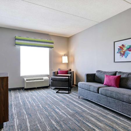 Hampton Inn & Suites Guelph Exterior foto