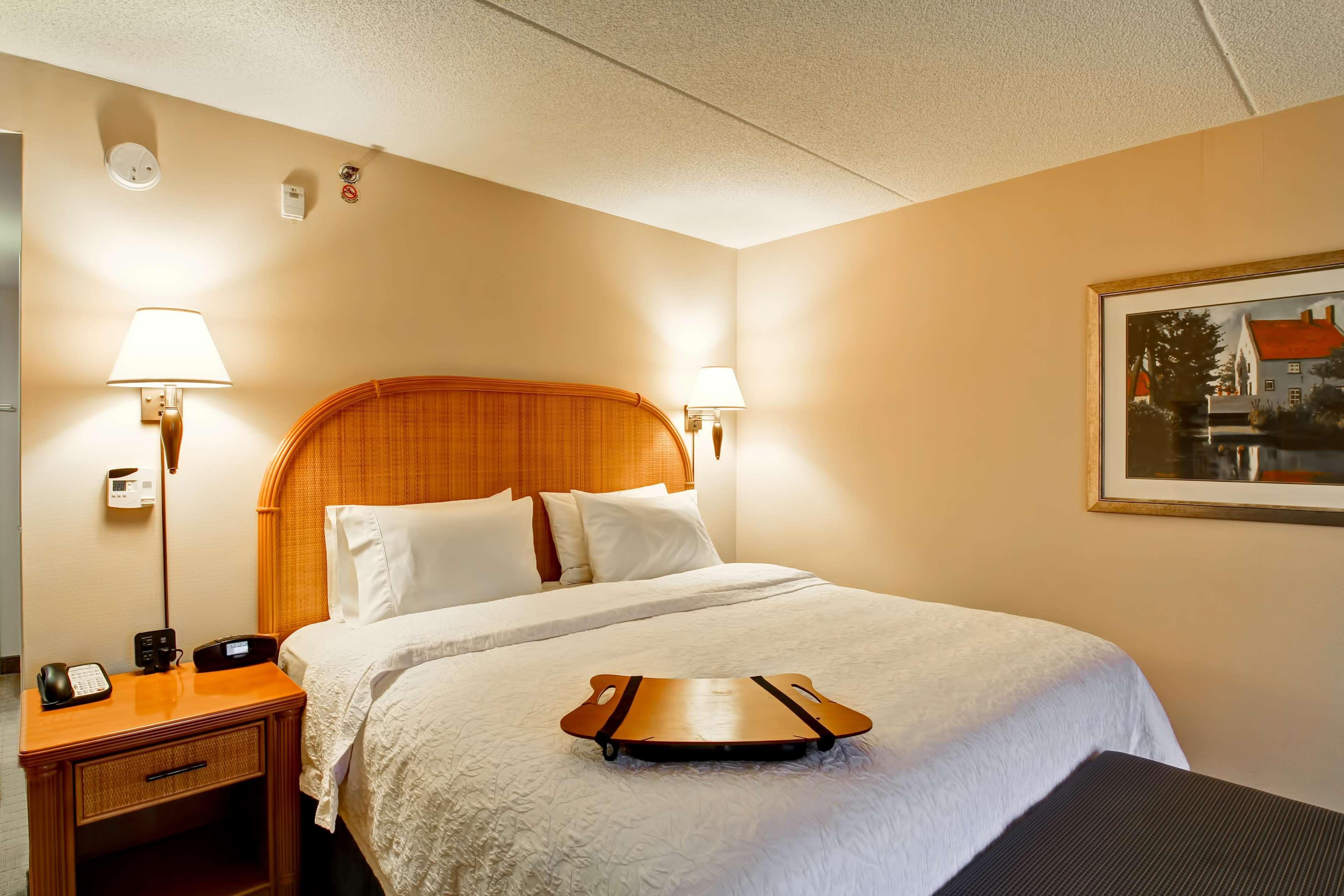 Hampton Inn & Suites Guelph Exterior foto